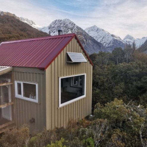 Lyell Hut