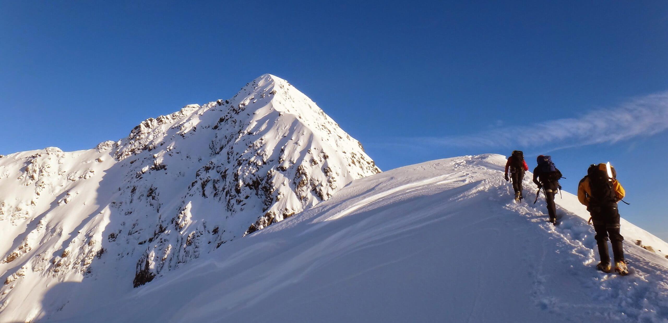 Mt Rolleston – Low Peak (21 September 2024) - Canterbury Mountaineering ...